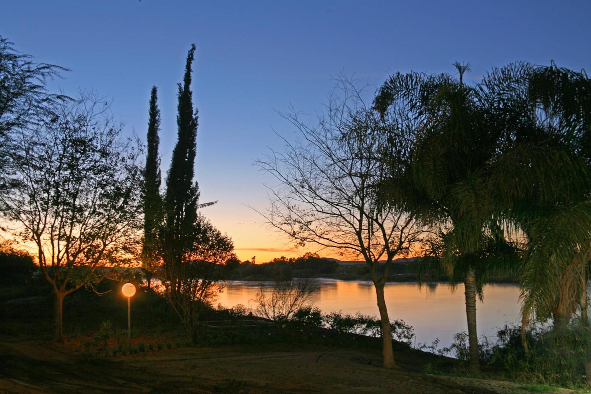 River Place Manor Upington Exterior foto